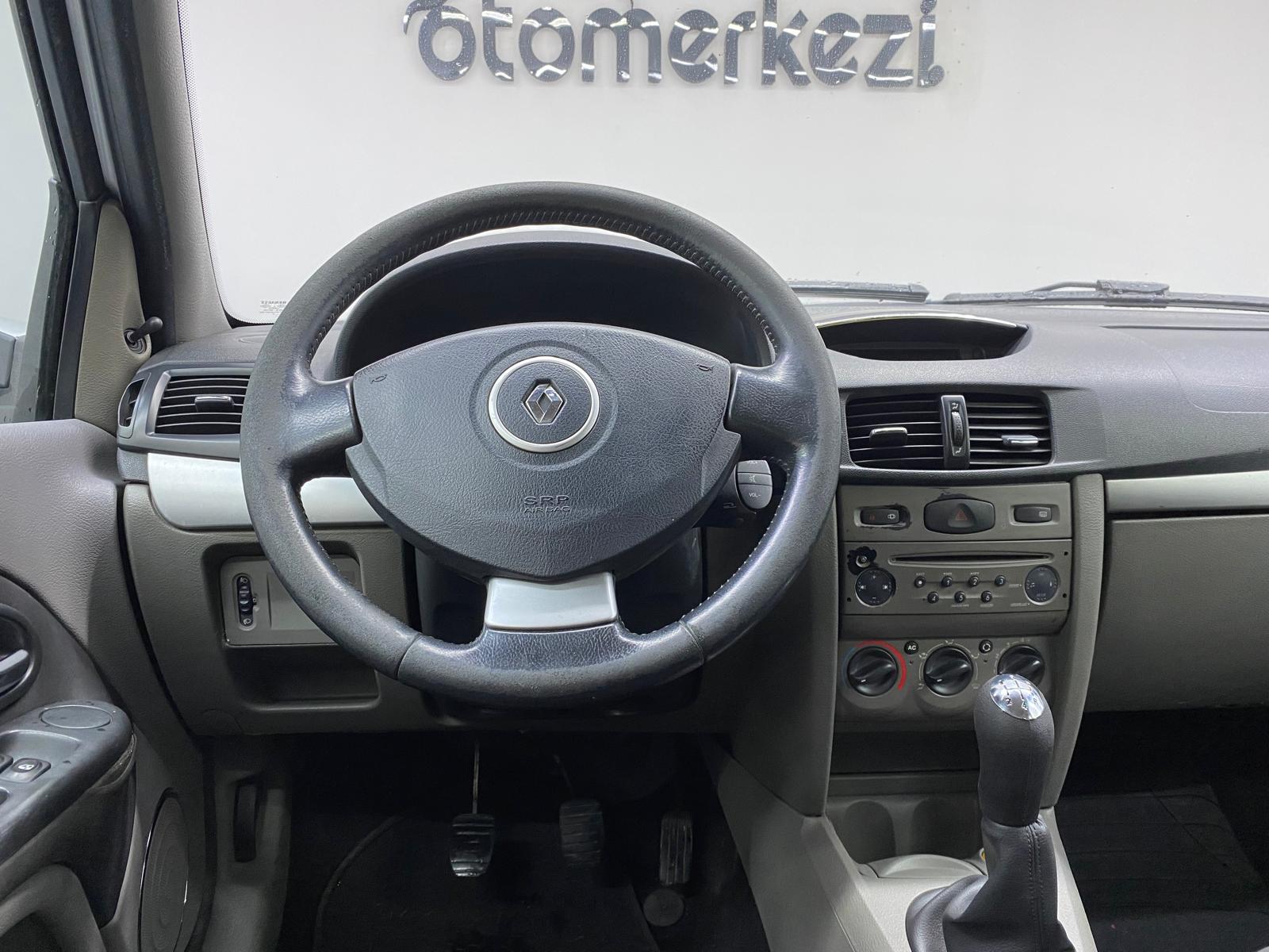 RENAULT SYMBOL 20